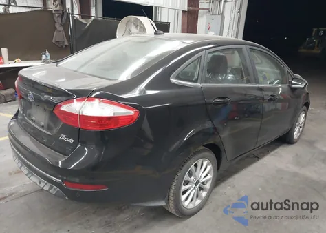 2018 Ford Fiesta Titanium из США, поврежденный, VIN 3FADP4CJ6JM129566